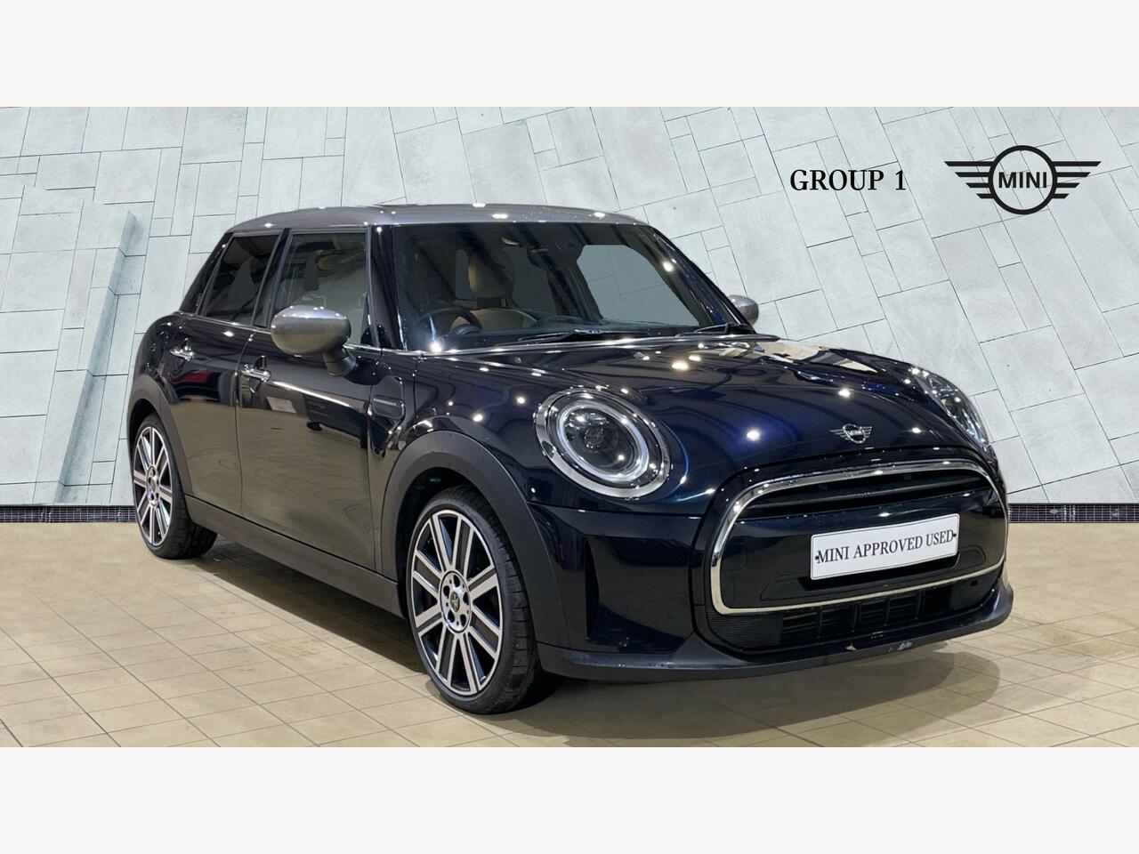 Main listing image - MINI Hatchback 5dr
