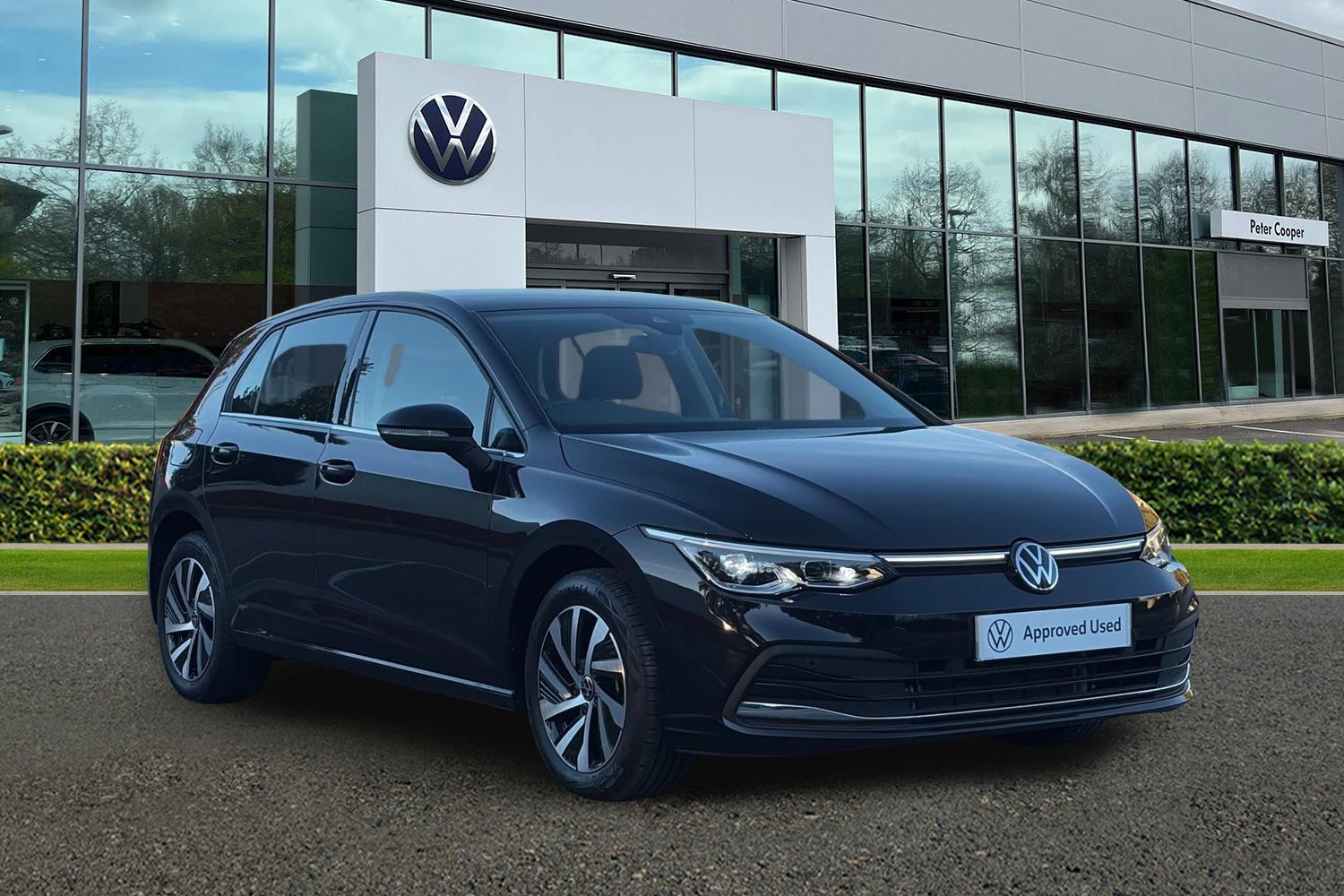 Main listing image - Volkswagen Golf