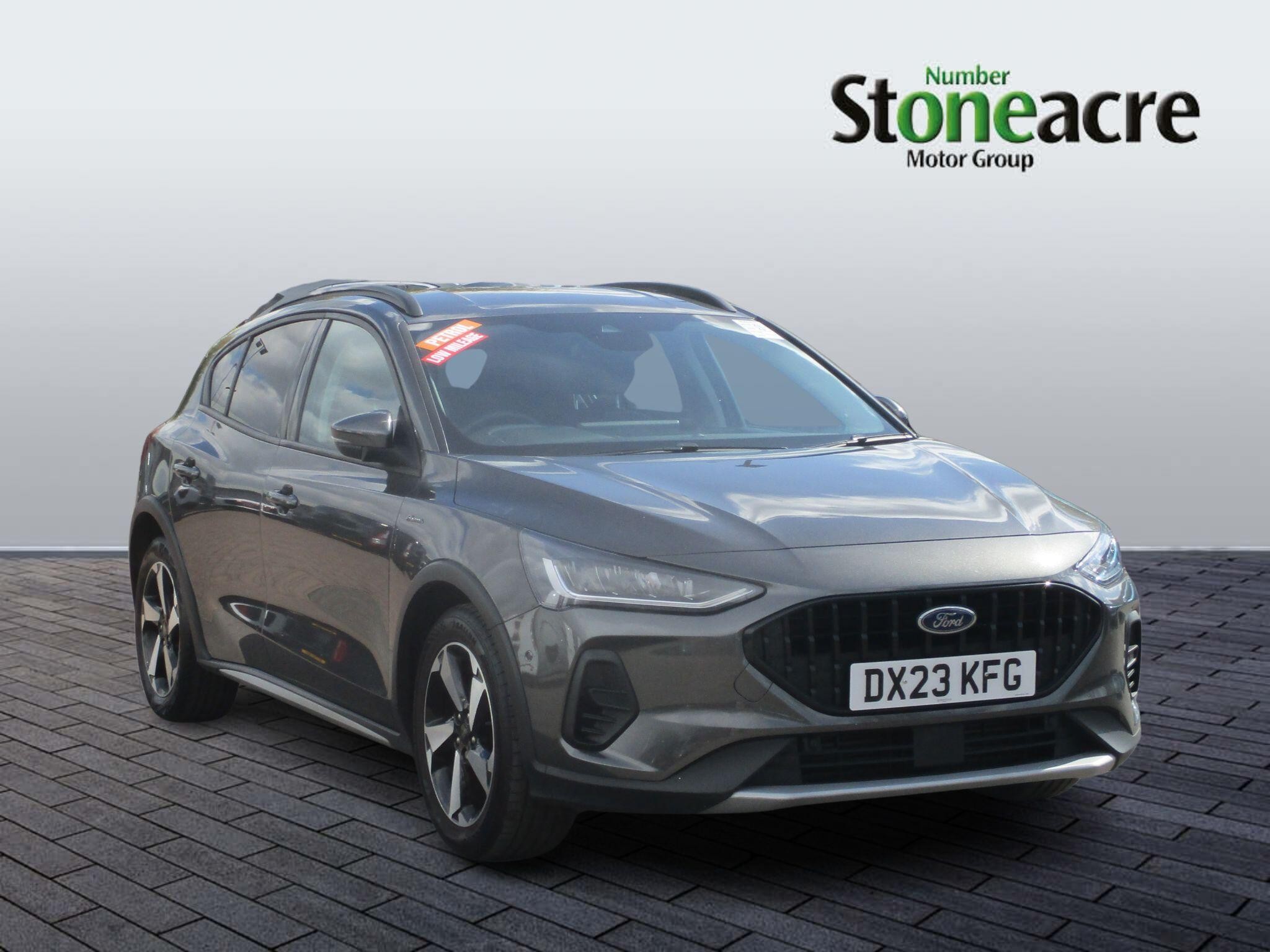Main listing image - Ford Focus Active