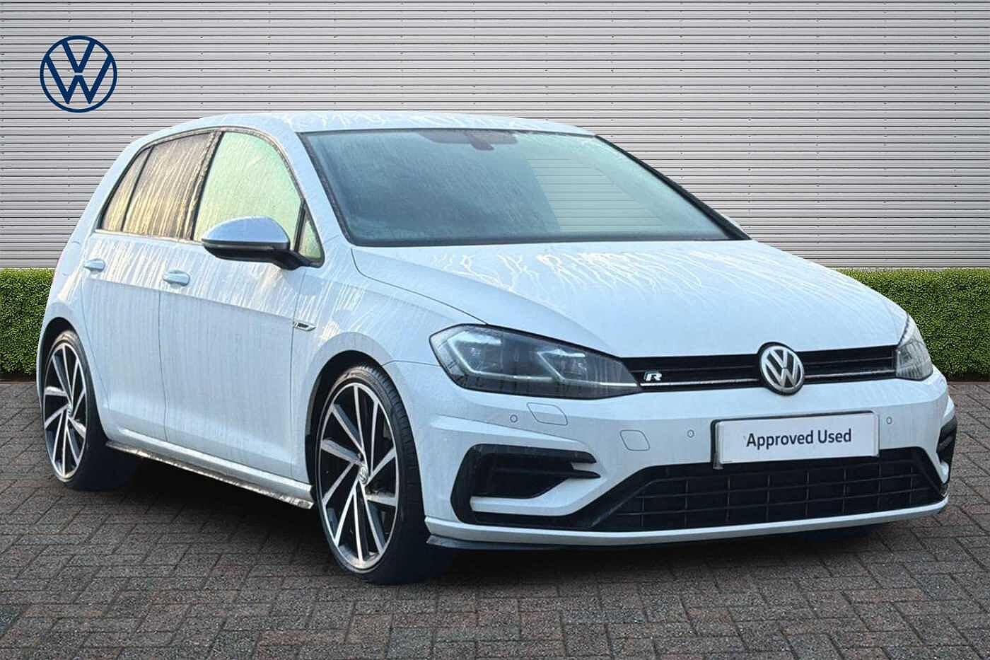 Main listing image - Volkswagen Golf