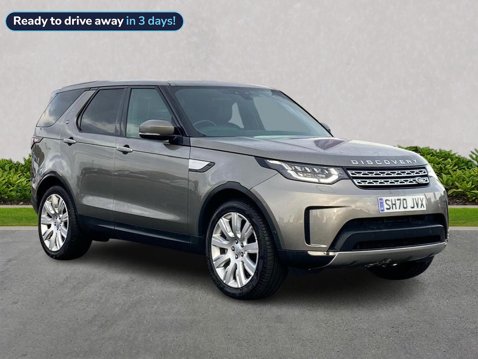 Main listing image - Land Rover Discovery