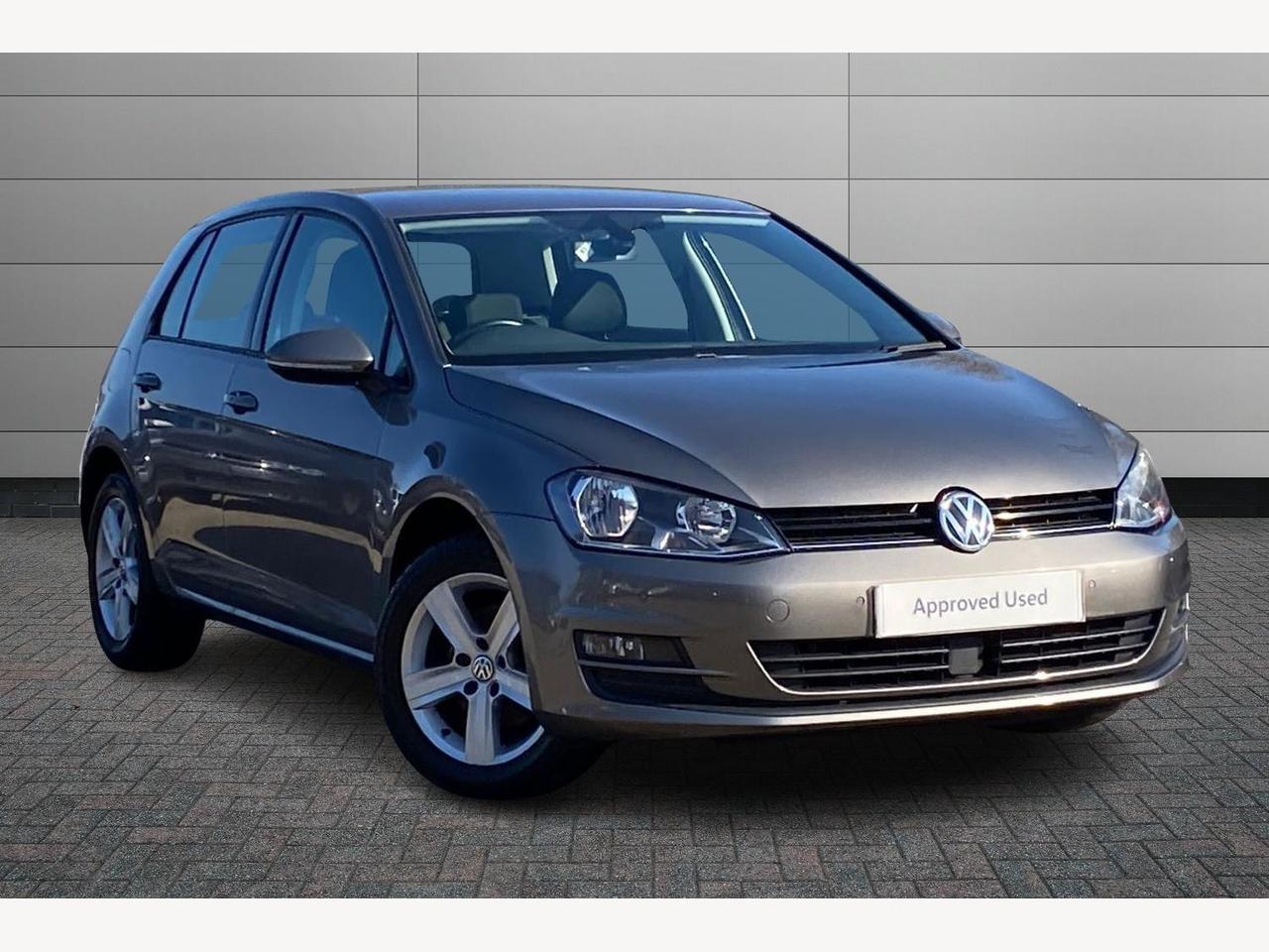 Main listing image - Volkswagen Golf