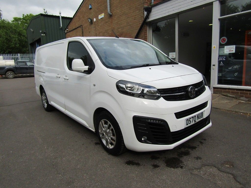 Main listing image - Vauxhall Vivaro