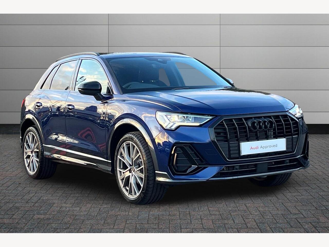 Main listing image - Audi Q3