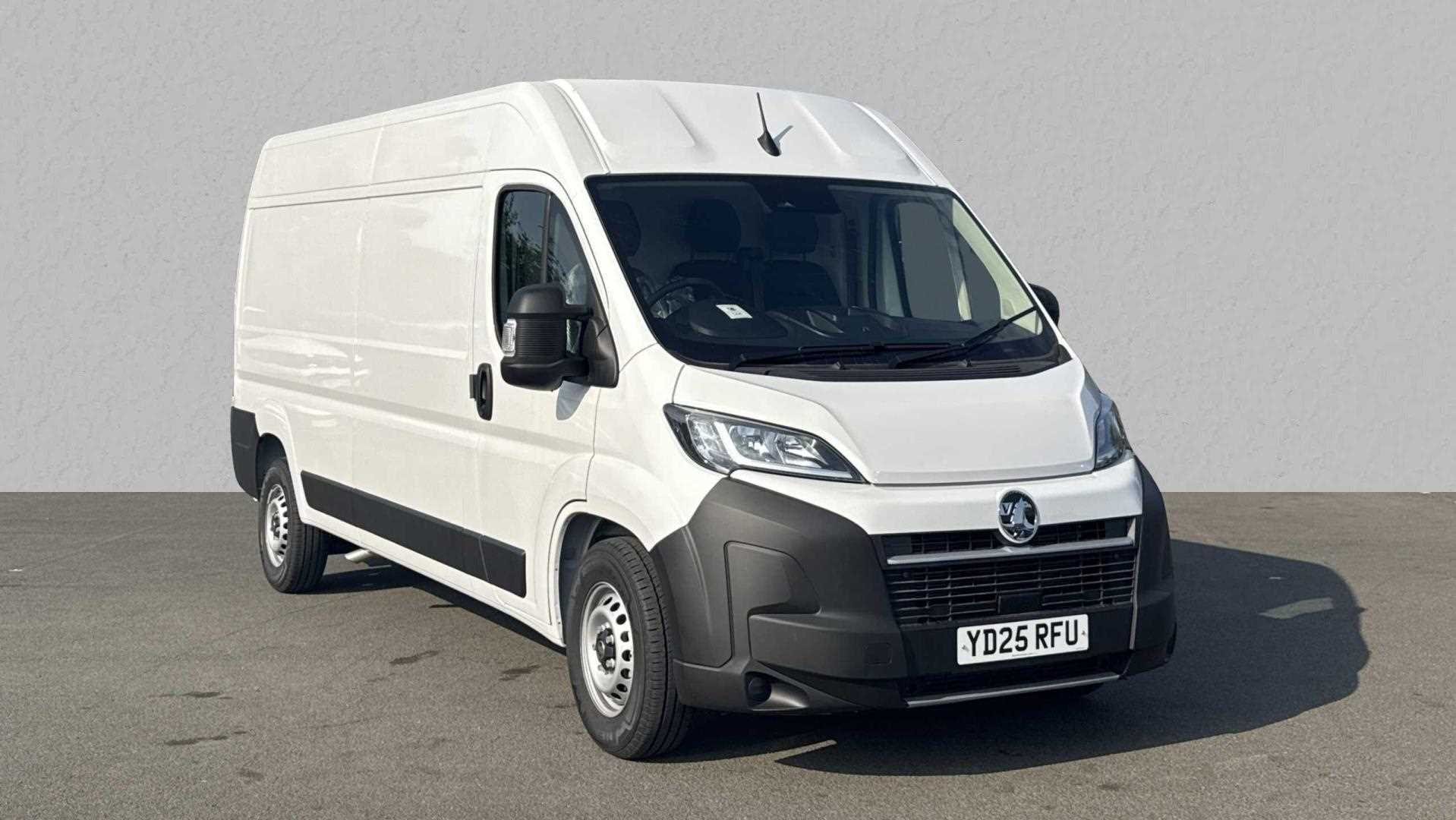 Main listing image - Vauxhall Movano