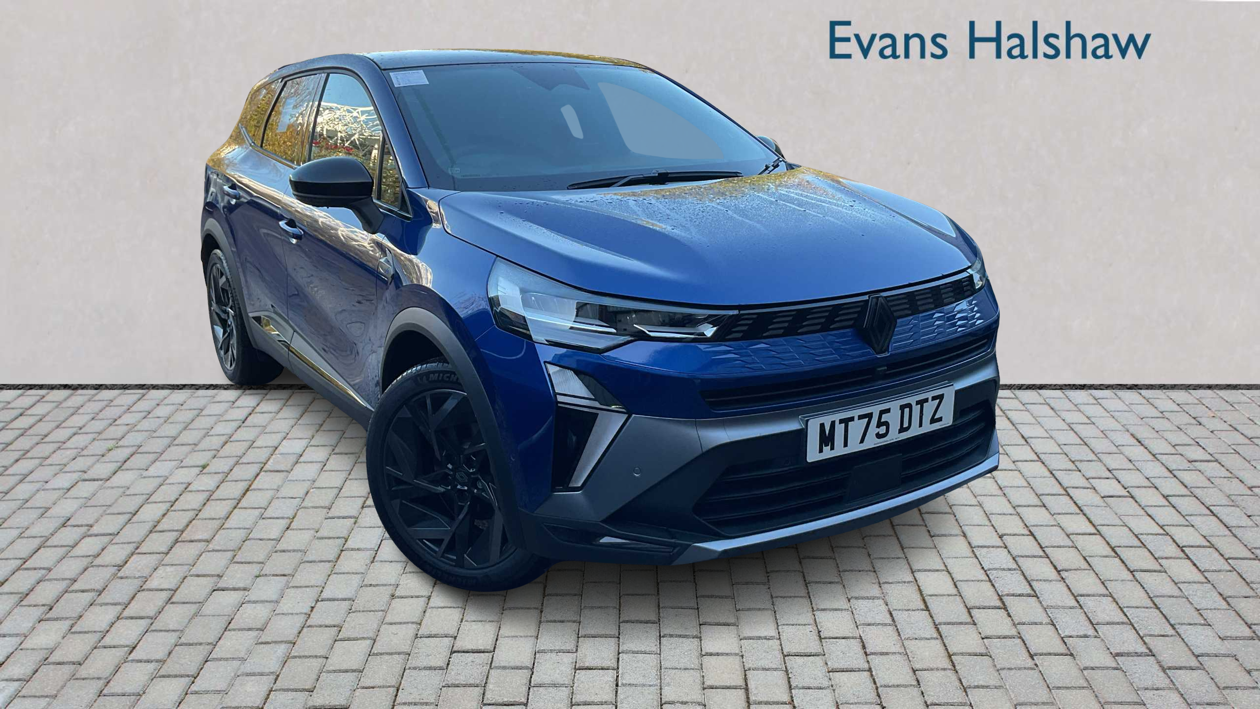 Main listing image - Renault Symbioz