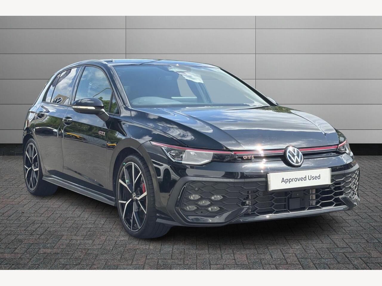 Main listing image - Volkswagen Golf