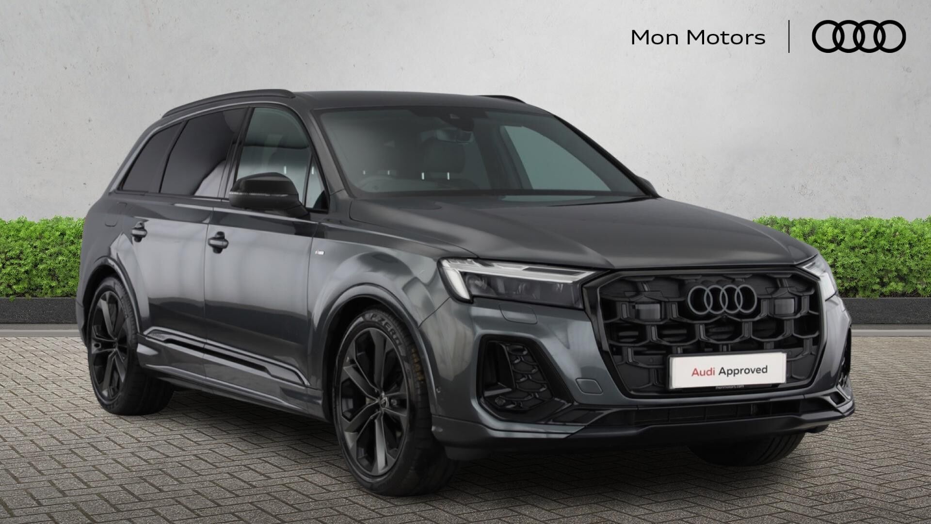 Main listing image - Audi Q7
