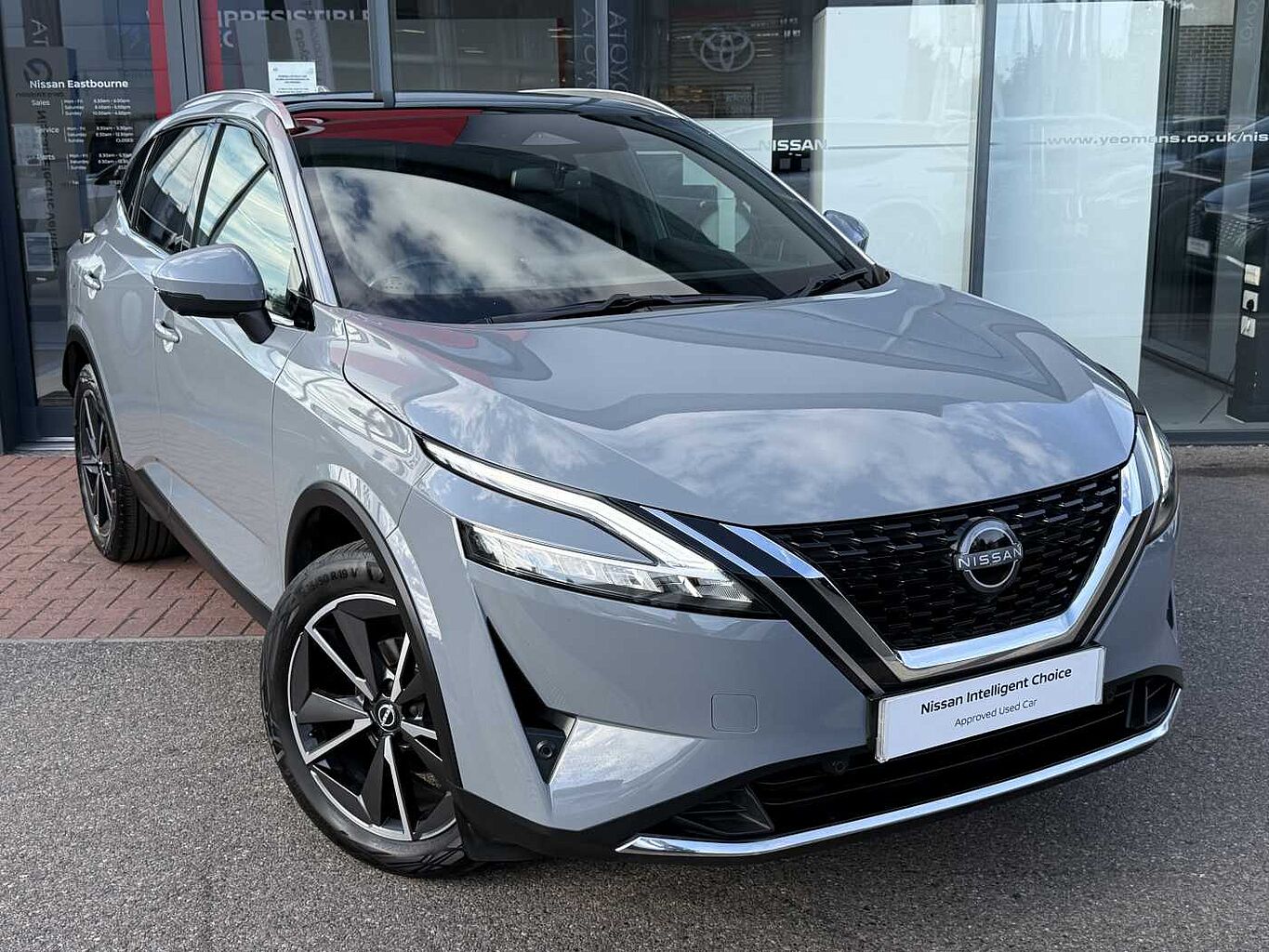 Main listing image - Nissan Qashqai