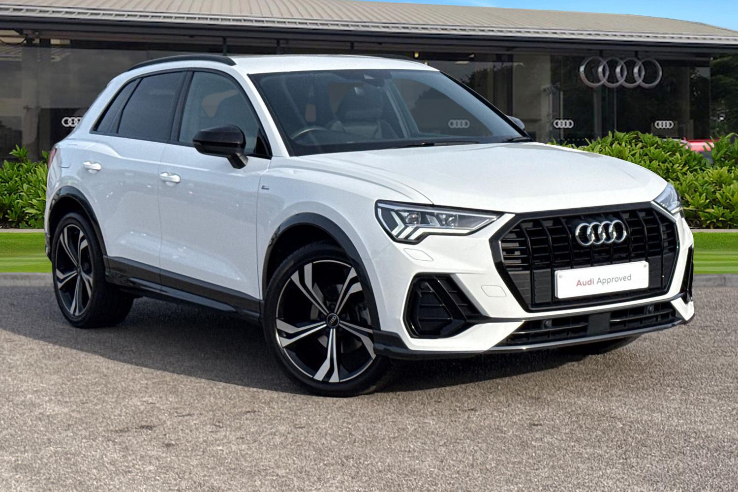 Main listing image - Audi Q3