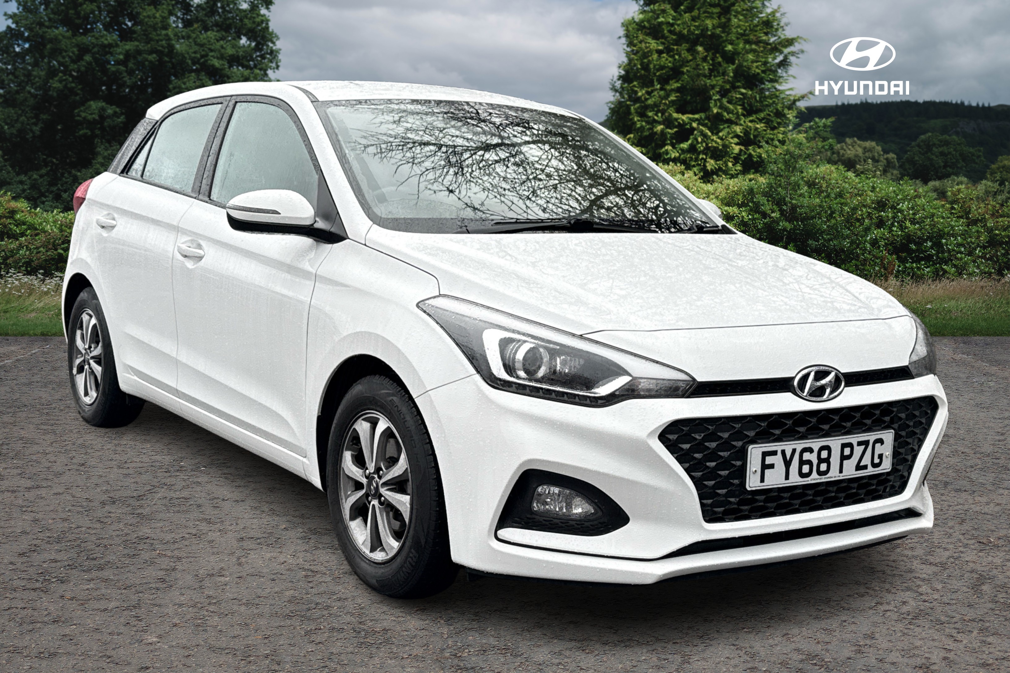 Main listing image - Hyundai i20