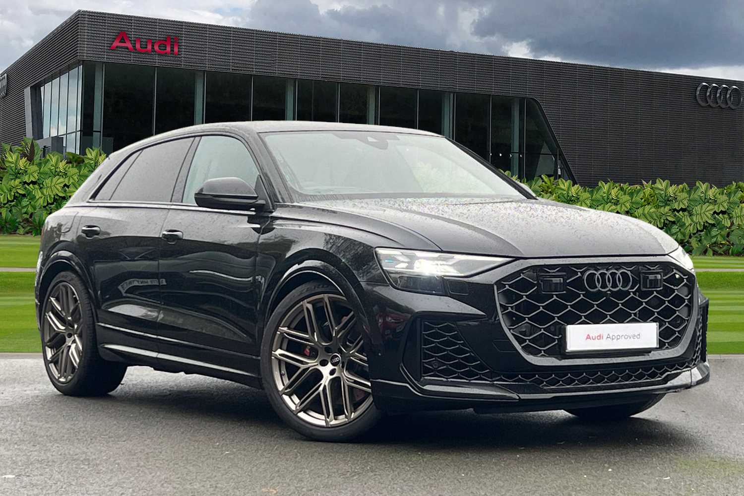 Main listing image - Audi RS Q8