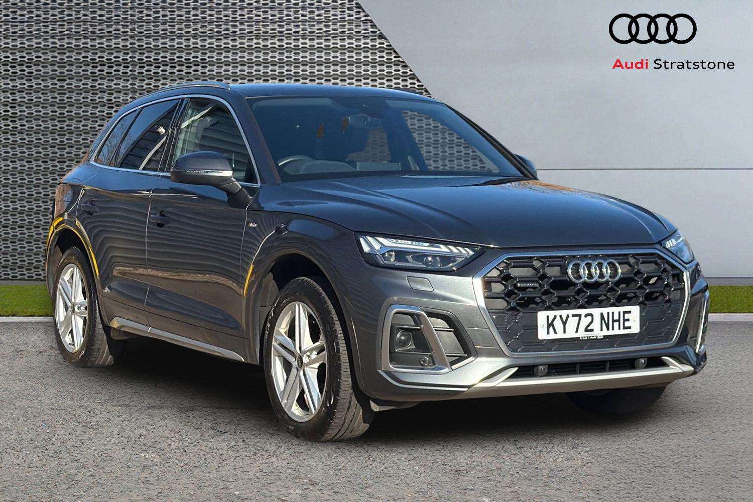 Main listing image - Audi Q5