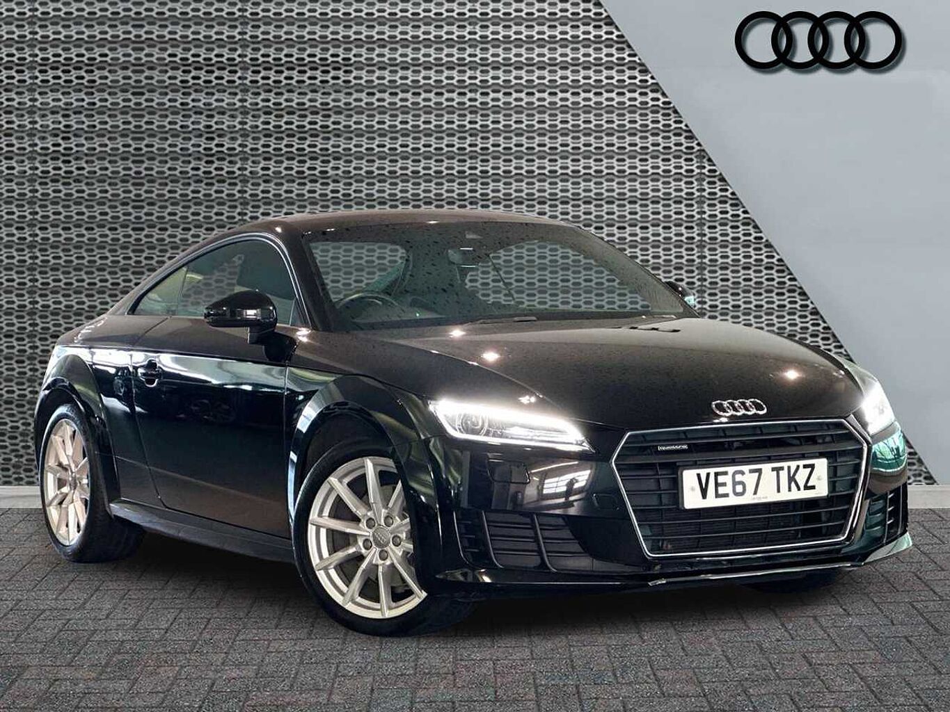 Main listing image - Audi TT
