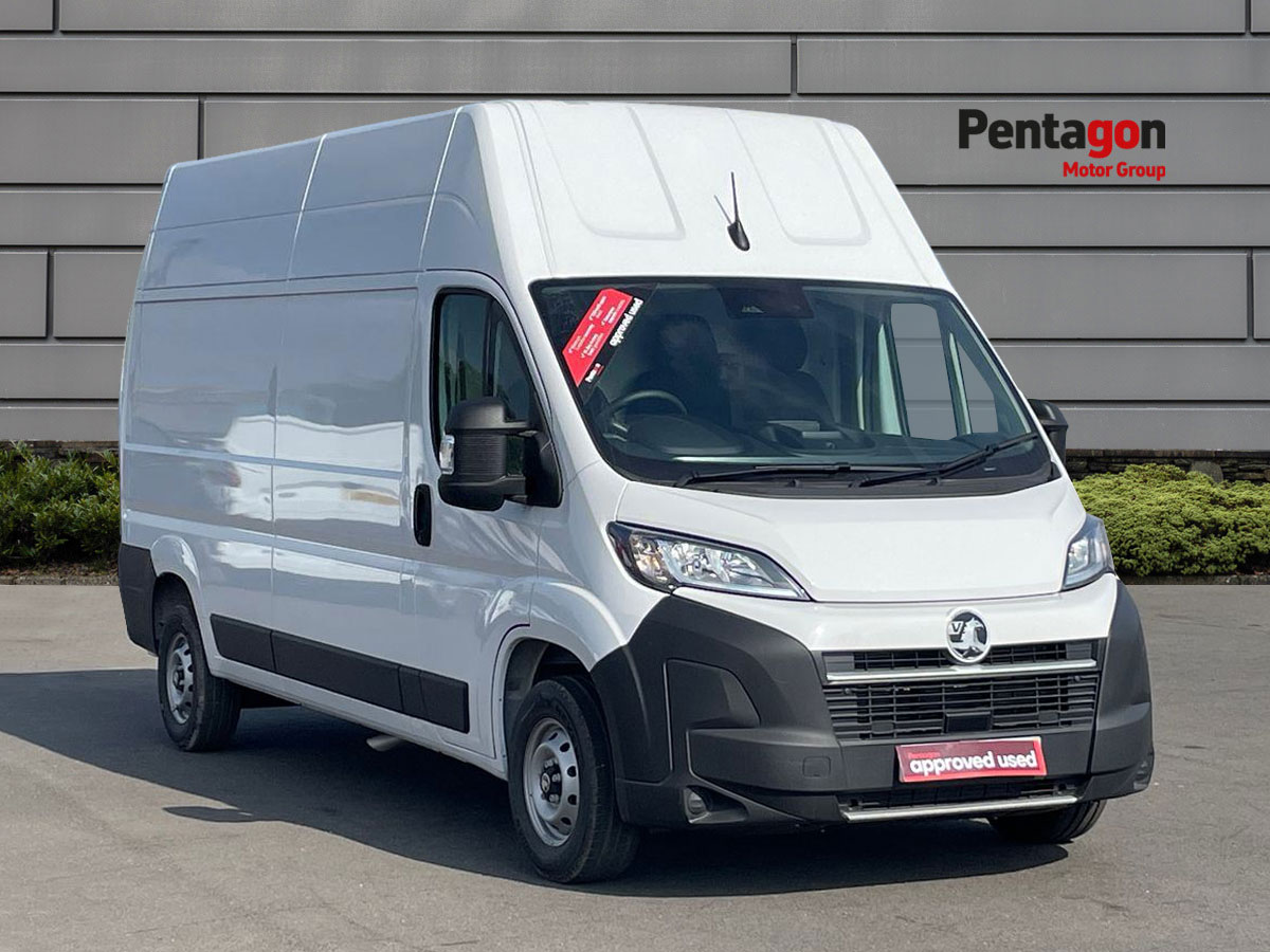 Main listing image - Vauxhall Movano