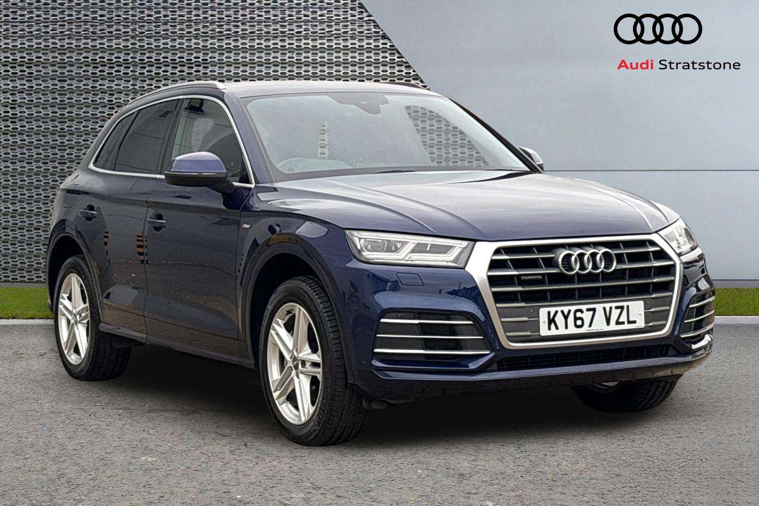 Main listing image - Audi Q5