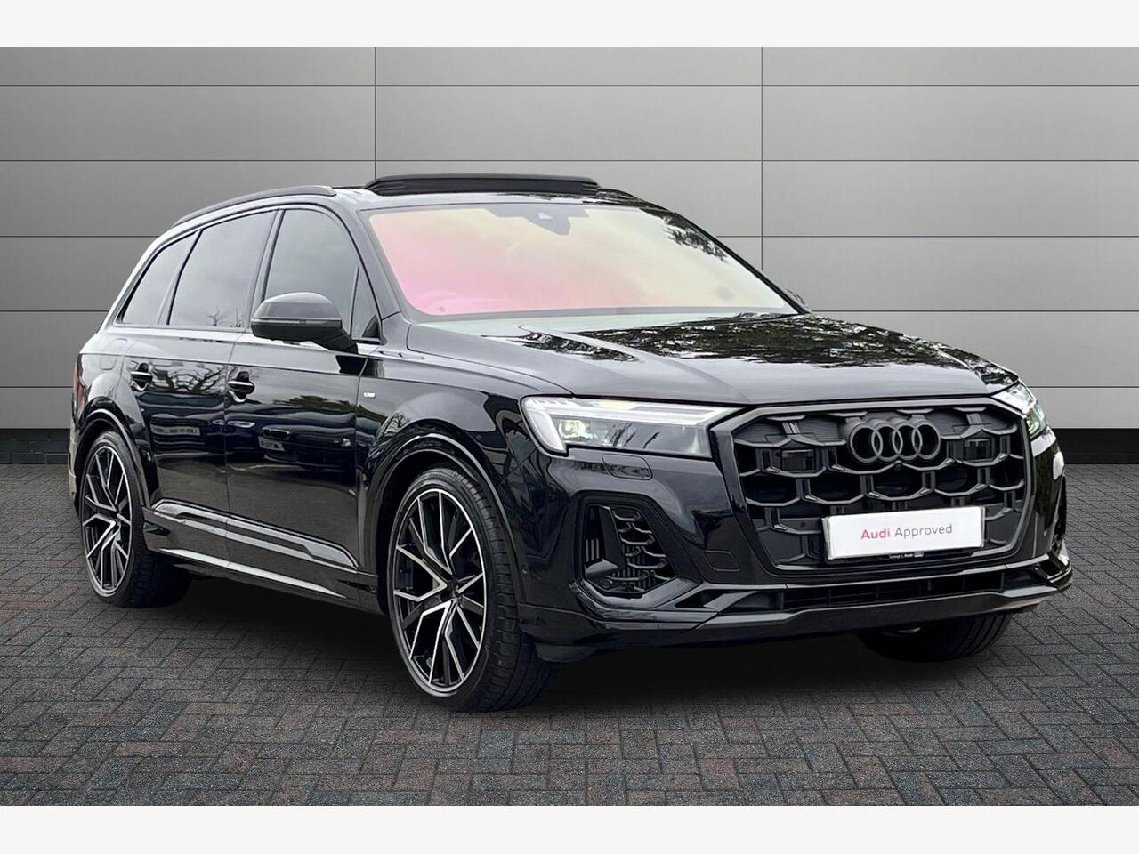 Main listing image - Audi Q7