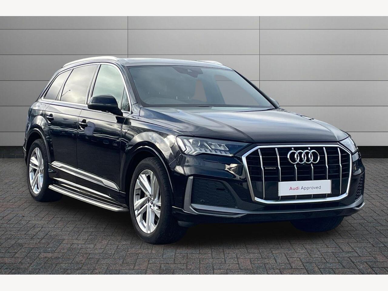 Main listing image - Audi Q7