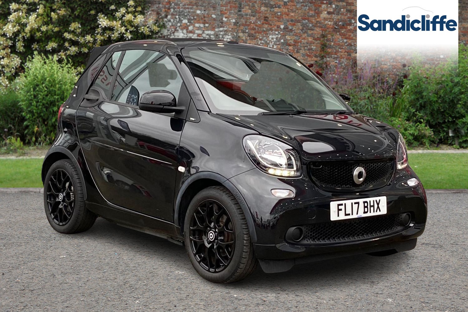 Main listing image - Smart Fortwo Cabrio