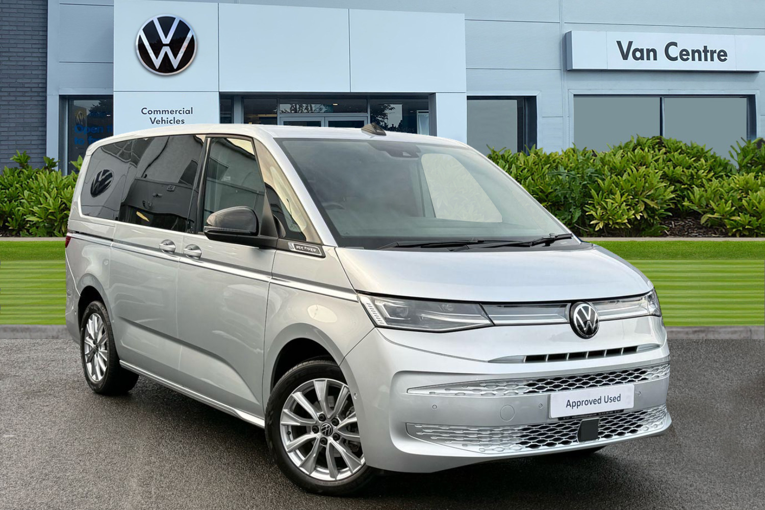 Main listing image - Volkswagen Multivan