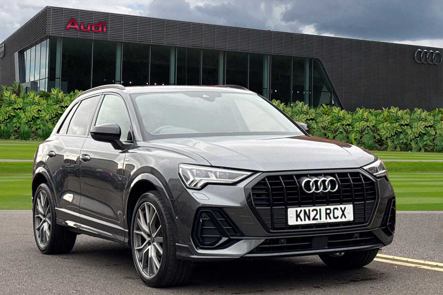 Main listing image - Audi Q3