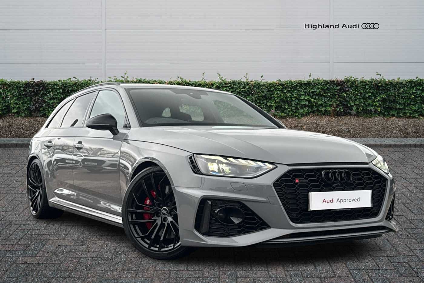 Main listing image - Audi RS4
