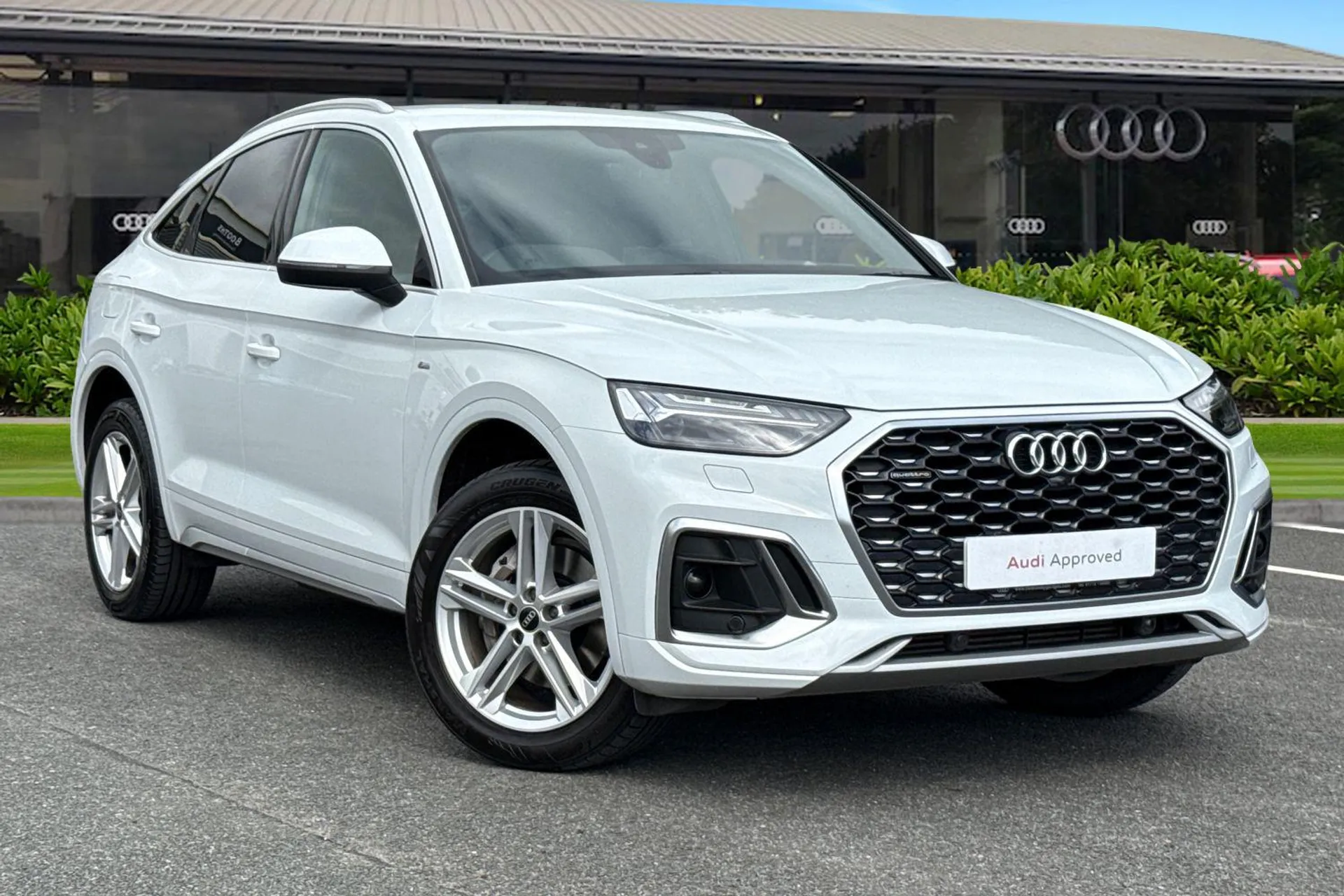 Main listing image - Audi Q5