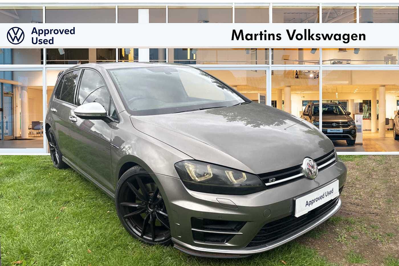 Main listing image - Volkswagen Golf R
