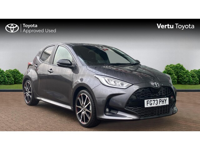 Main listing image - Toyota Yaris