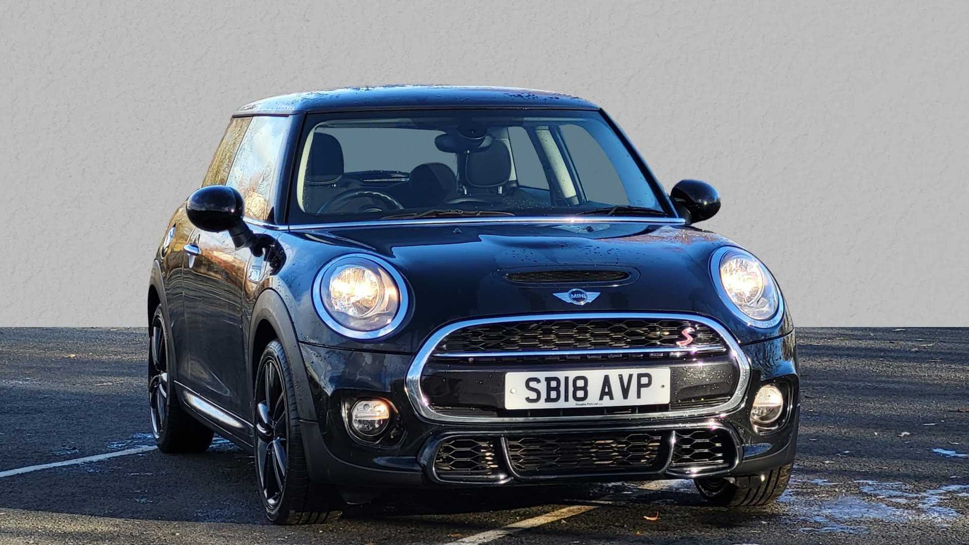 Main listing image - MINI Hatchback