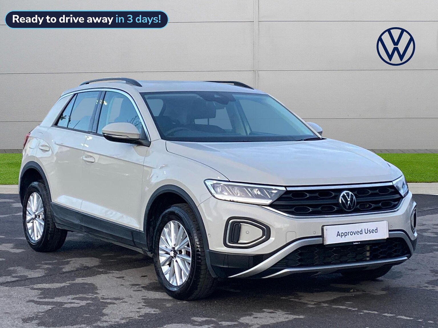 Main listing image - Volkswagen T-Roc