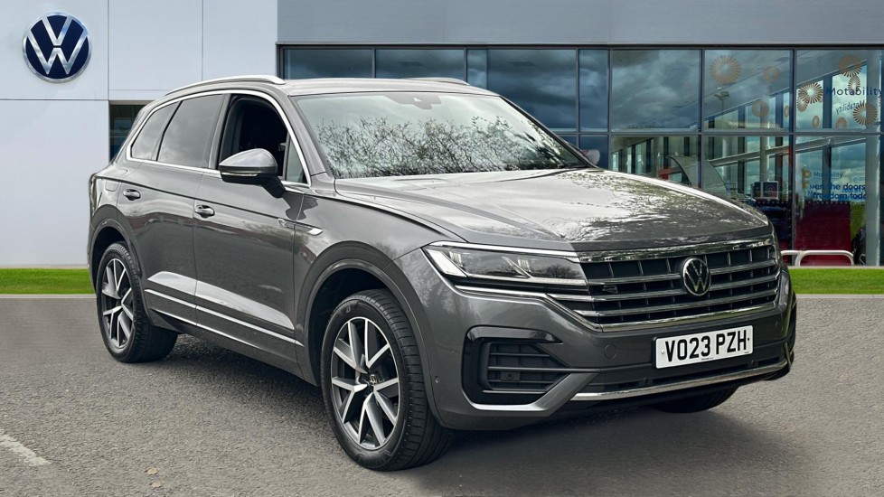 Main listing image - Volkswagen Touareg