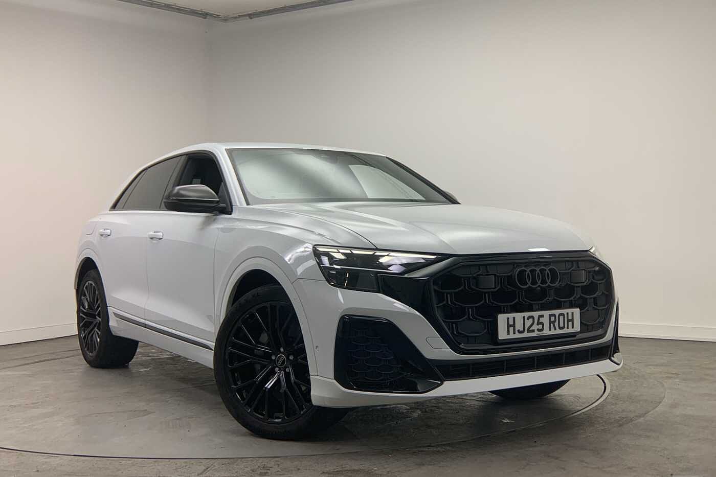 Main listing image - Audi Q8