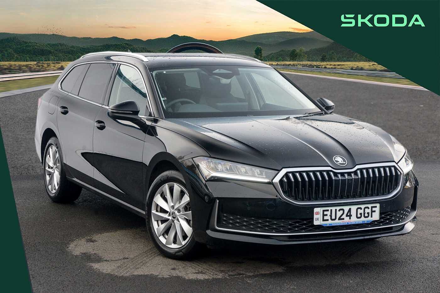 Main listing image - Skoda Superb Estate