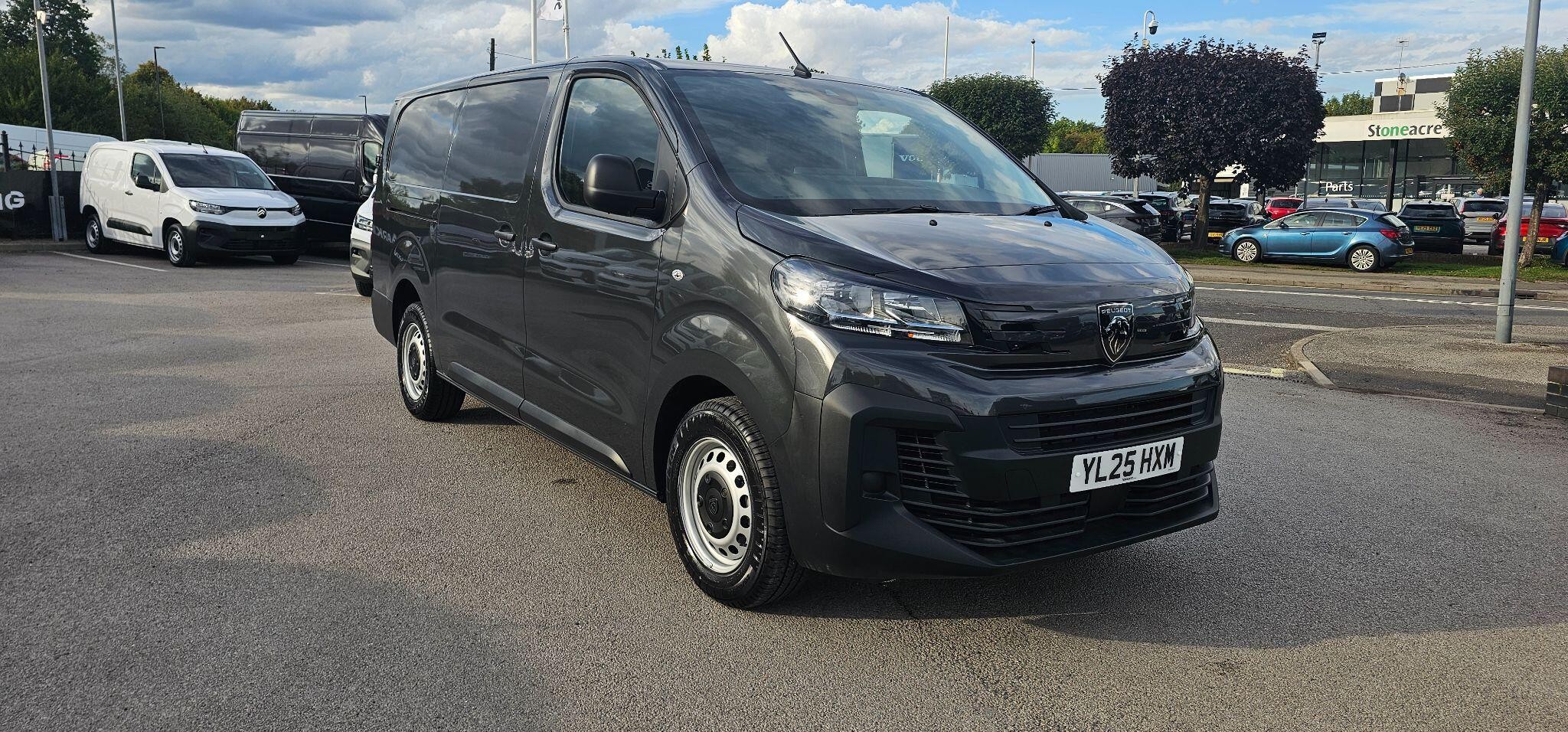 Main listing image - Peugeot Expert
