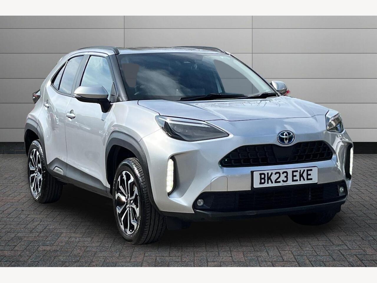 Main listing image - Toyota Yaris Cross