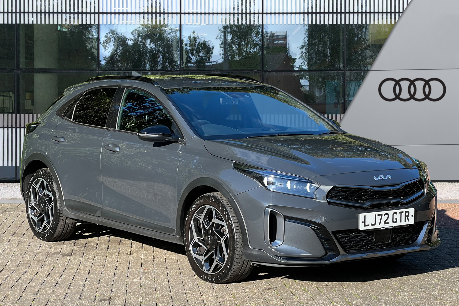 Main listing image - Kia XCeed