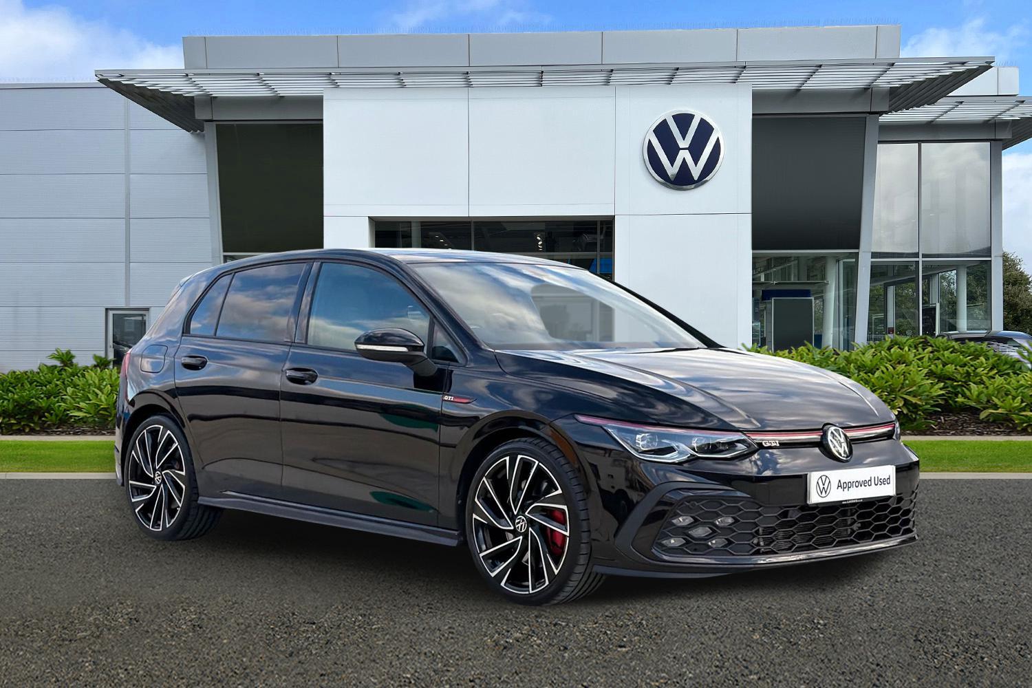 Main listing image - Volkswagen Golf