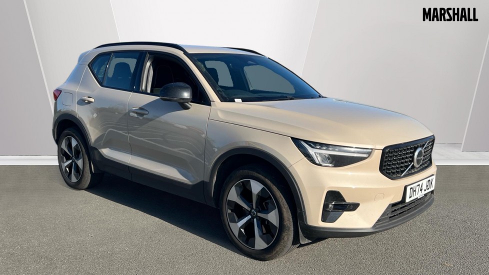 Main listing image - Volvo XC40