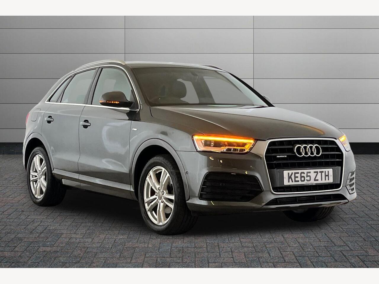 Main listing image - Audi Q3