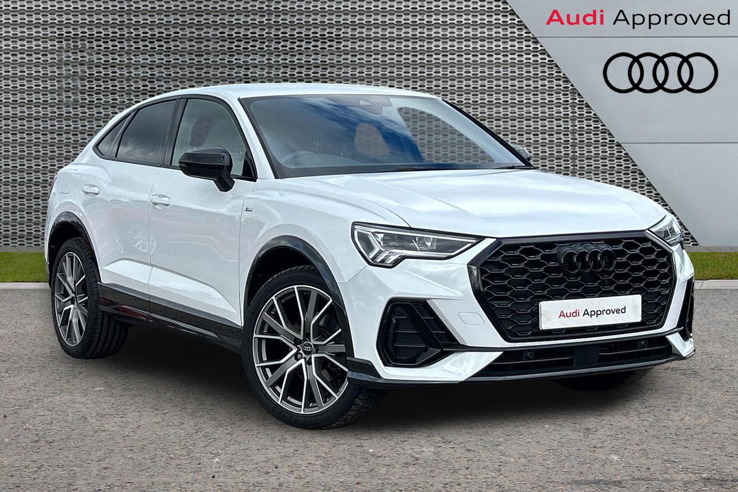 Main listing image - Audi Q3