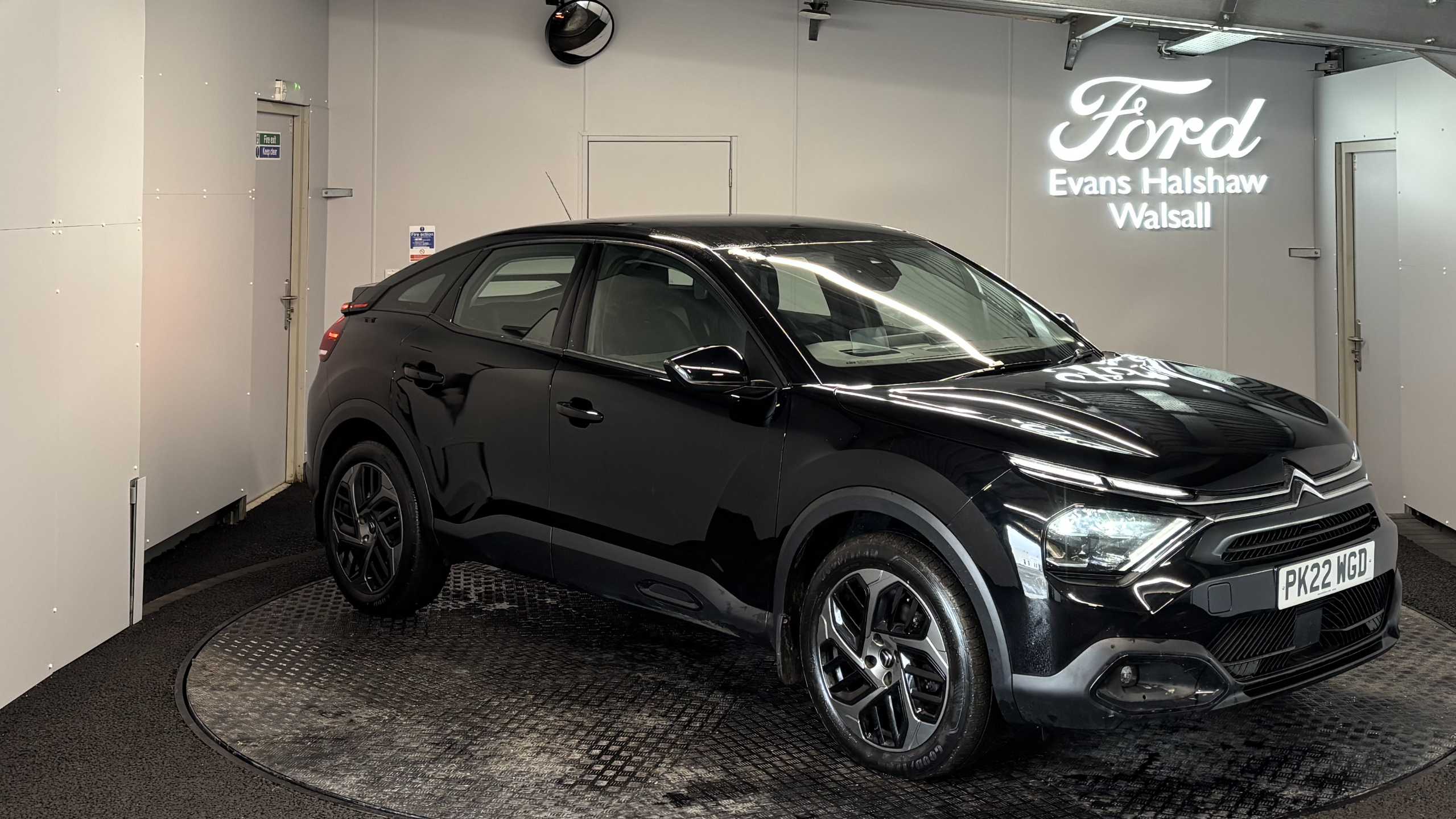 Main listing image - Citroen C4