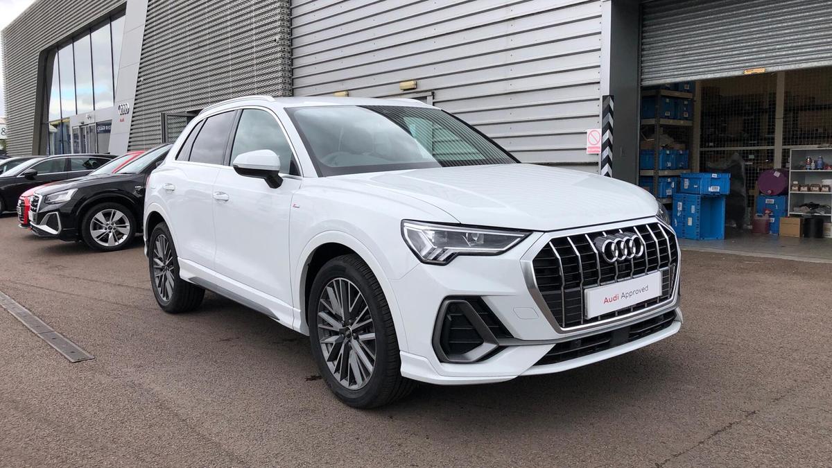 Main listing image - Audi Q3