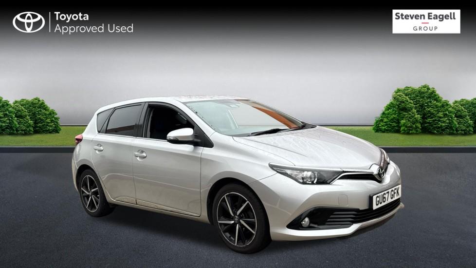 Main listing image - Toyota Auris