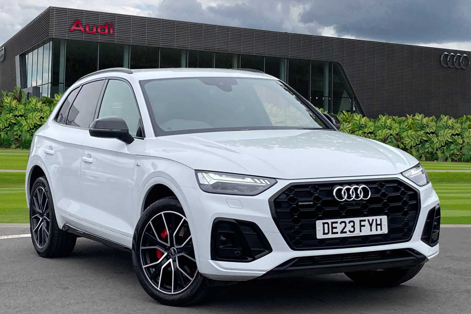 Main listing image - Audi Q5