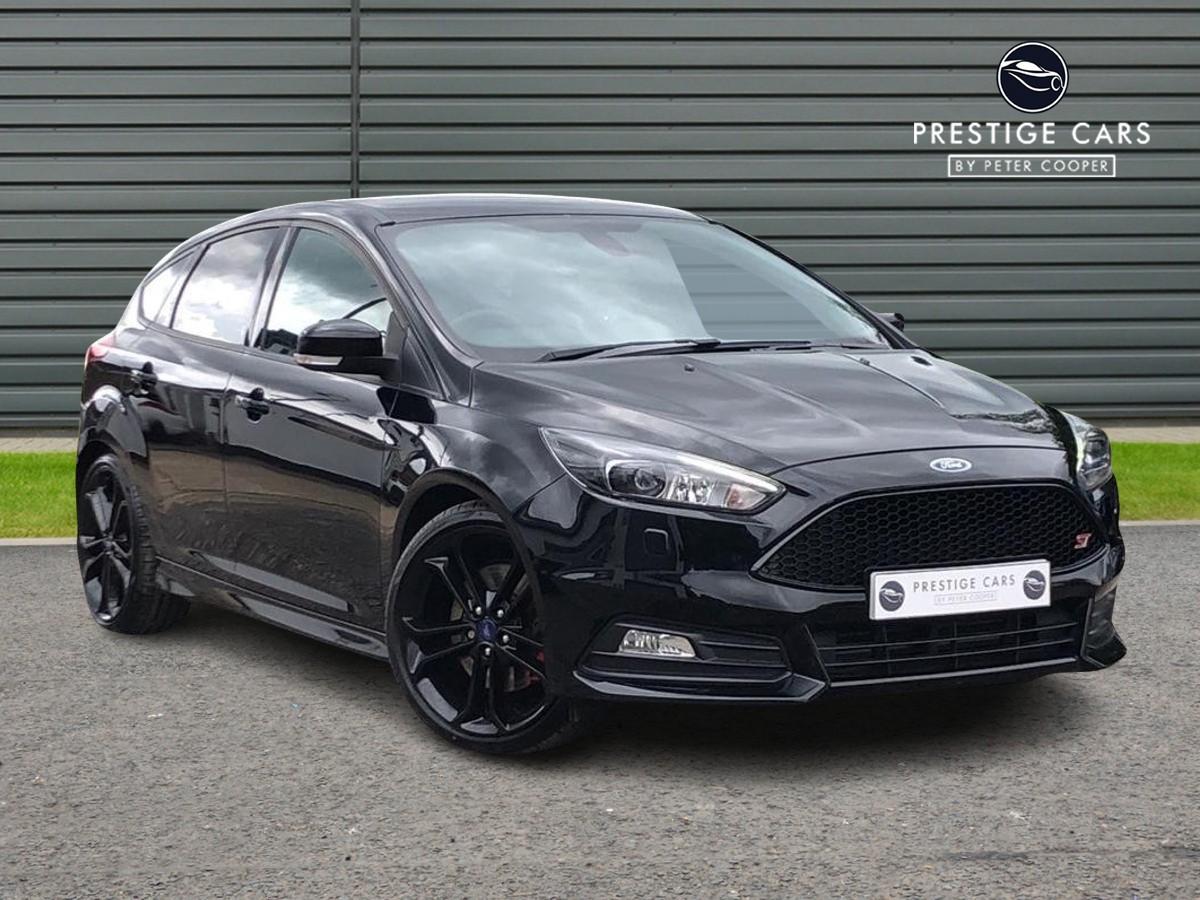 Main listing image - Ford Focus ST