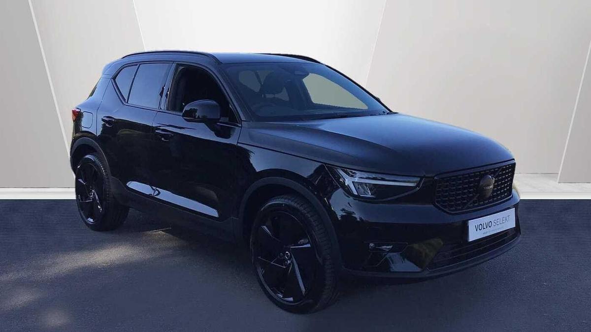 Main listing image - Volvo XC40