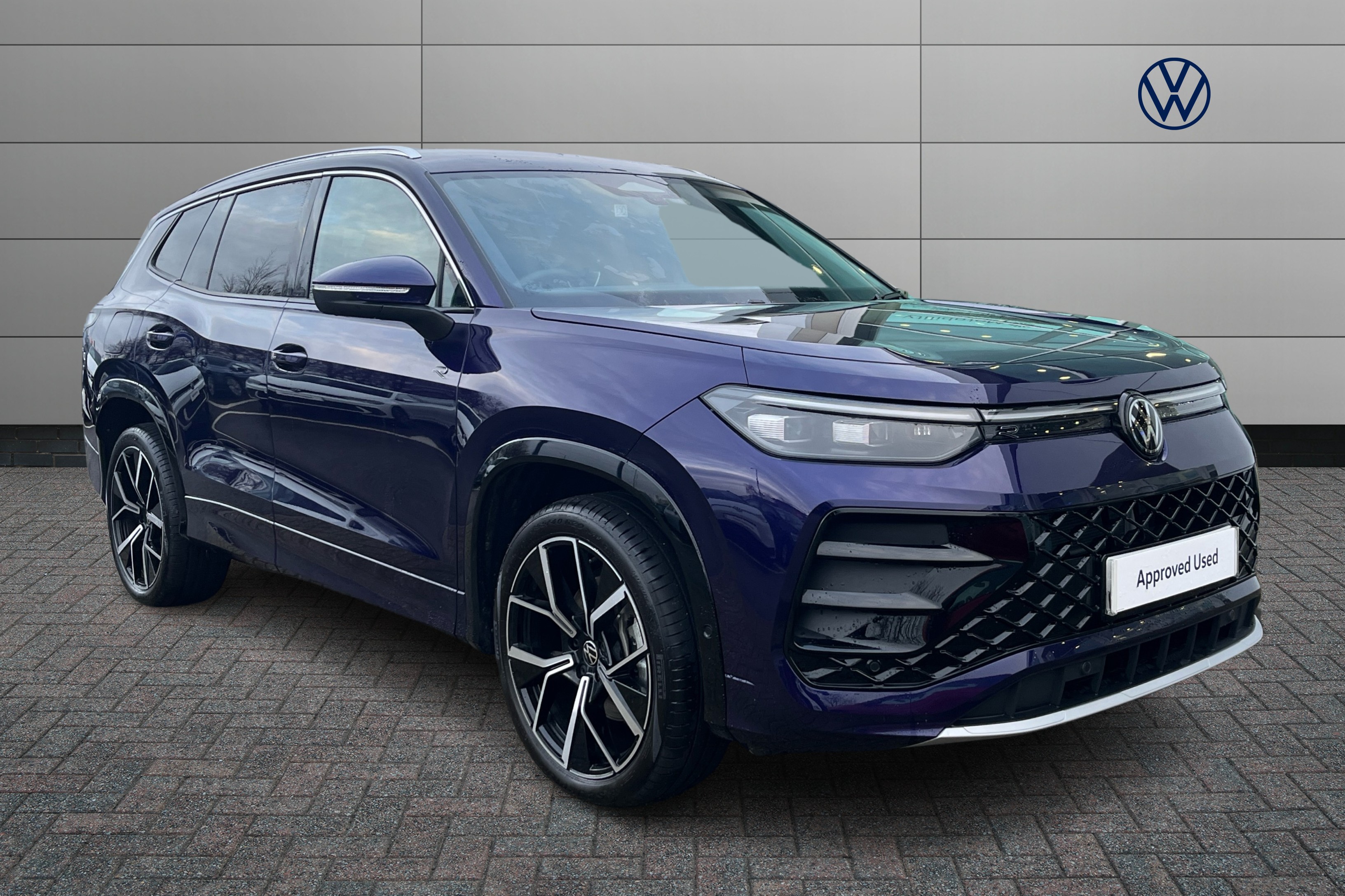 Main listing image - Volkswagen Tayron