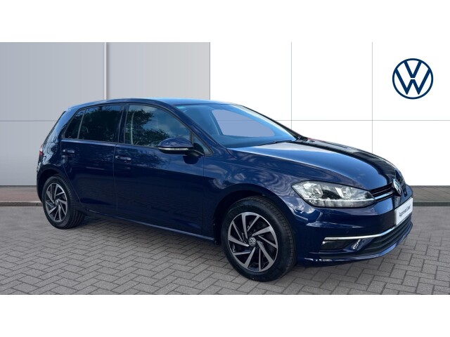 Main listing image - Volkswagen Golf