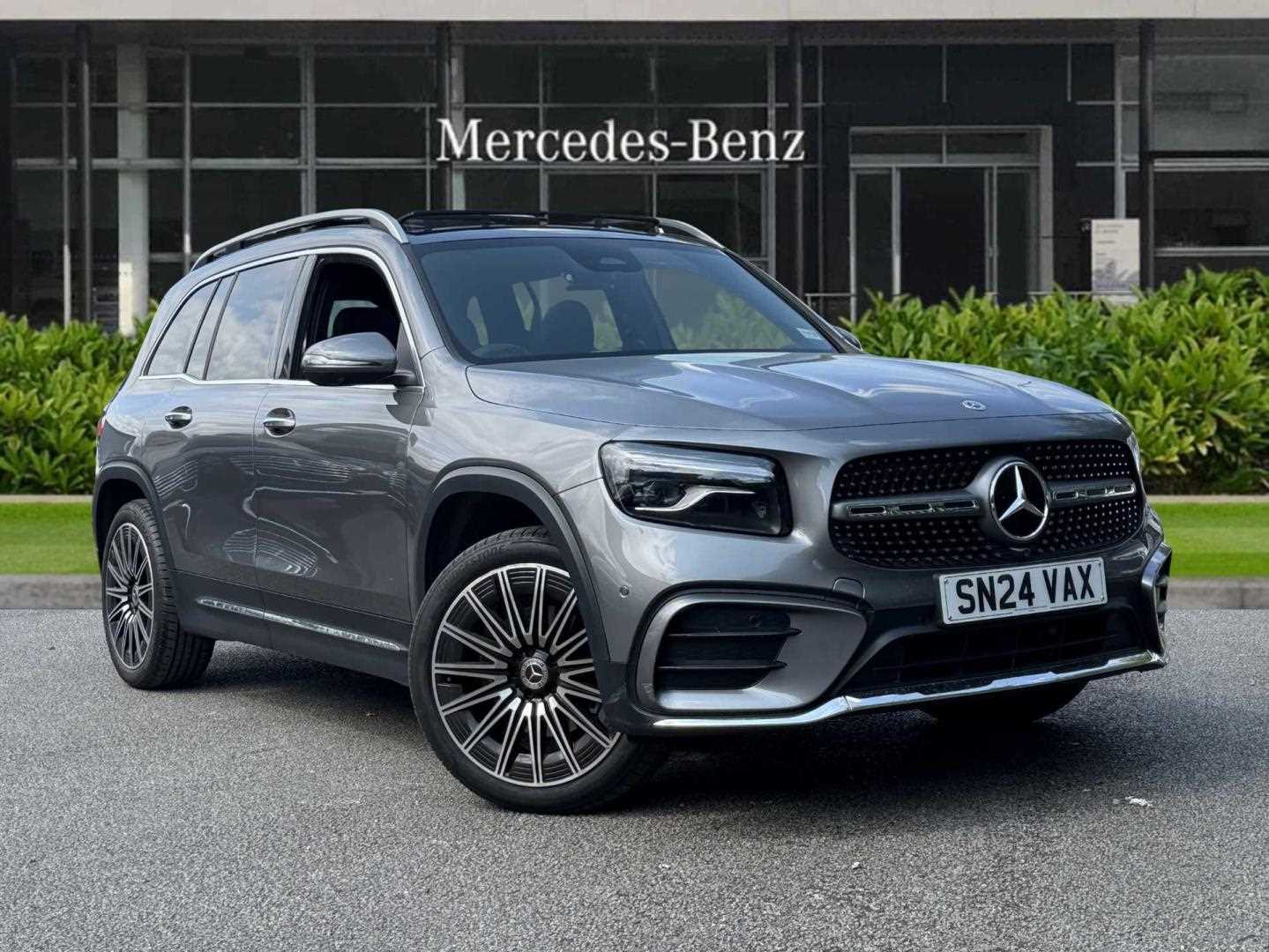Main listing image - Mercedes-Benz GLB
